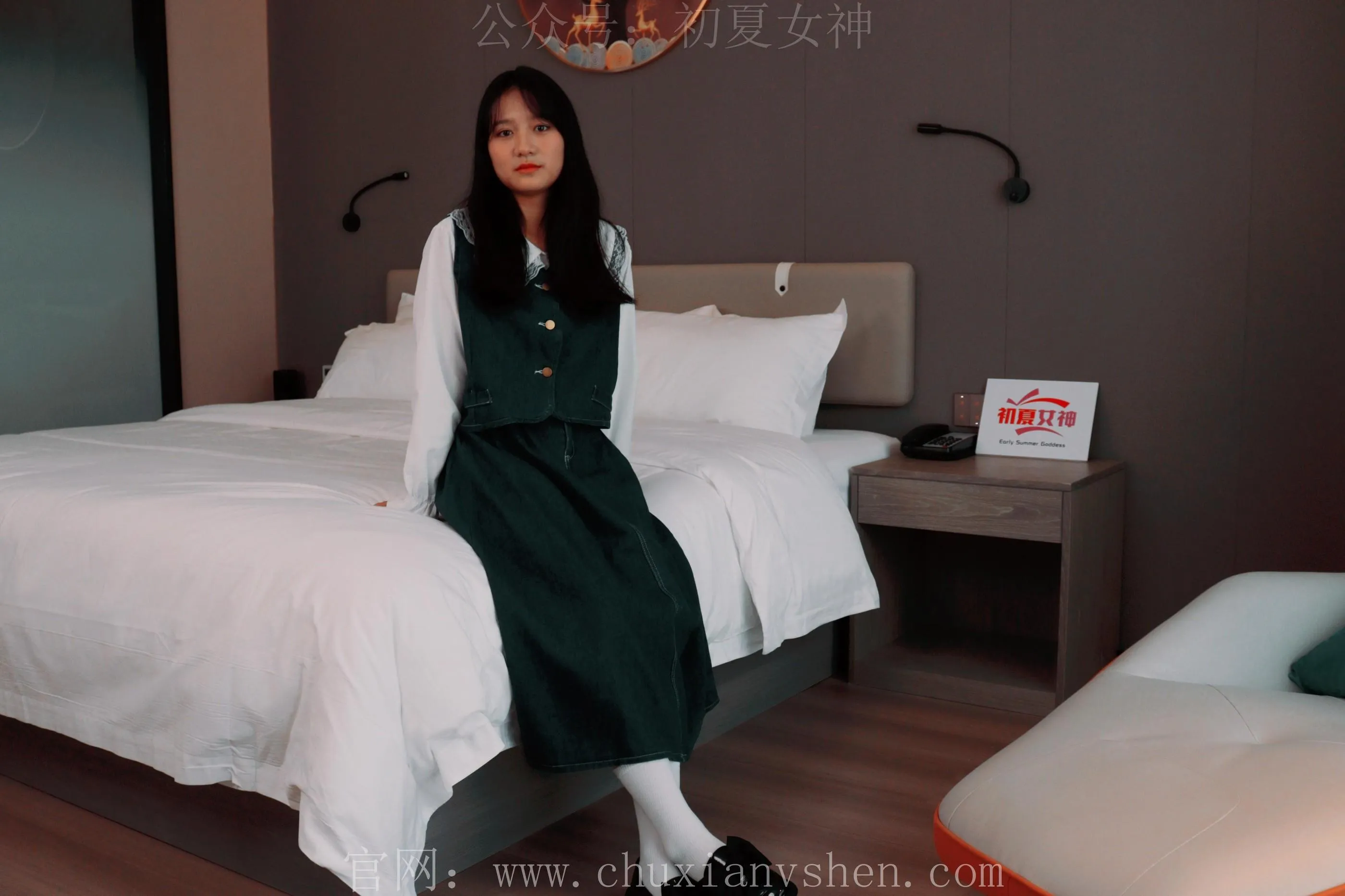 初夏女神 NO.005 沙沙 牛仔M码长裙搭小黑皮鞋 [112P]插图6